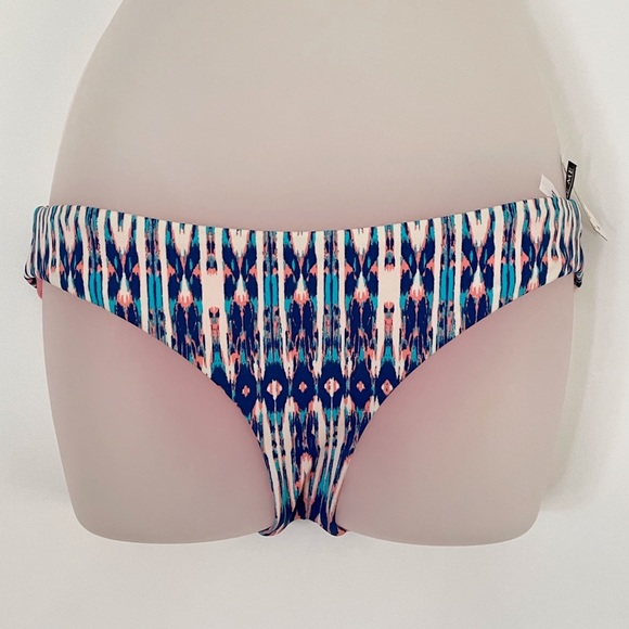 Adore me Bikini Set - Picture 4 of 6